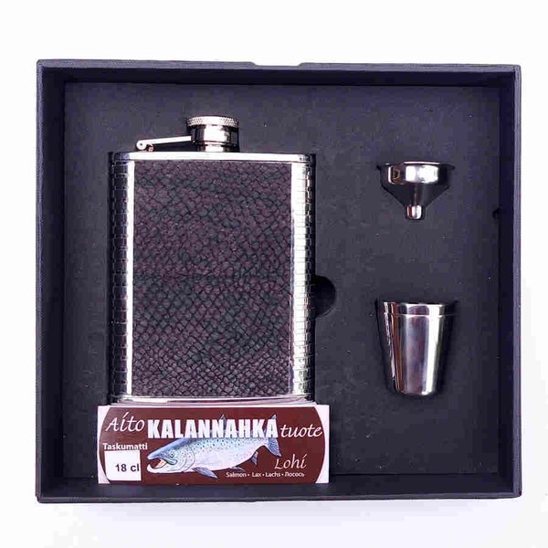 Hip flask 18 cl, Salmon leather, black in a gift box