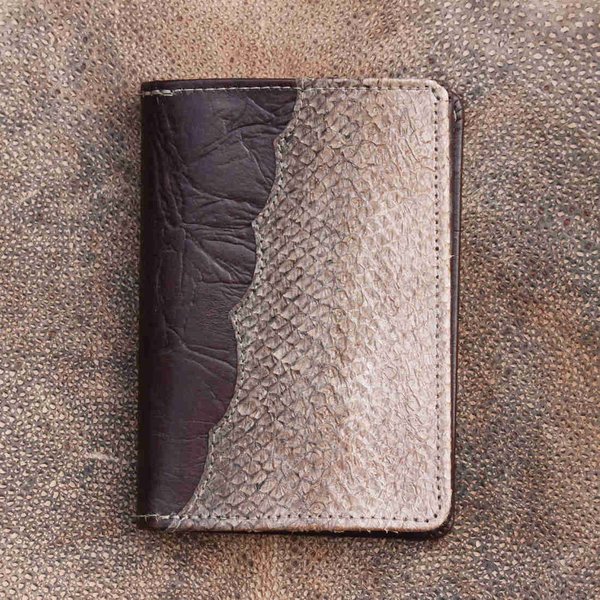 Wallet Harry decorated with salmon skin leather